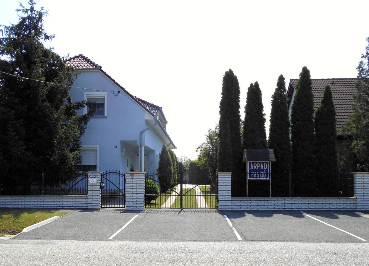 Arpad Panzio Bed and Breakfast Győr Eksteriør billede