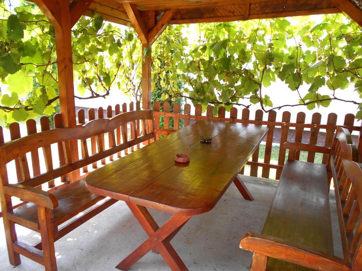 Arpad Panzio Bed and Breakfast Győr Eksteriør billede