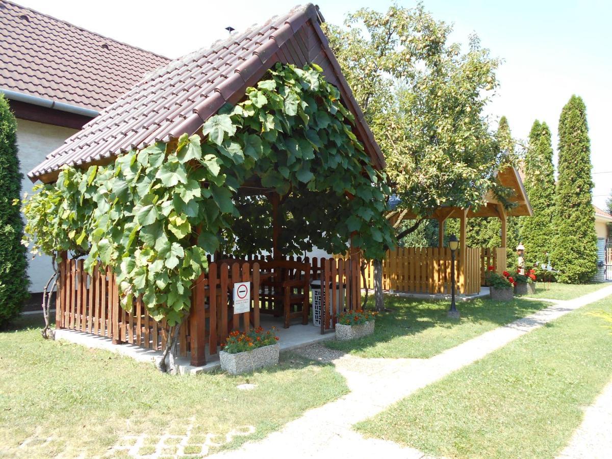 Arpad Panzio Bed and Breakfast Győr Eksteriør billede